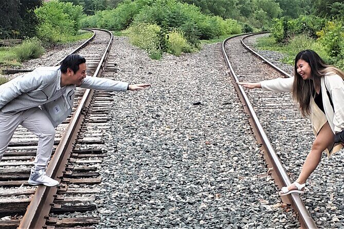 Niagara Falls Walking Tour with Chocolate, Views and Lock Bridge - Who Should Consider This Tour?