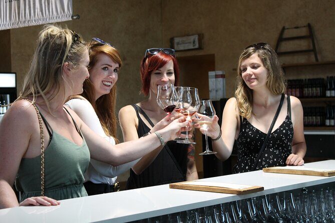 Niagara Falls with Maple & Wine from Toronto. Local Experience - Who Should Consider This Tour?