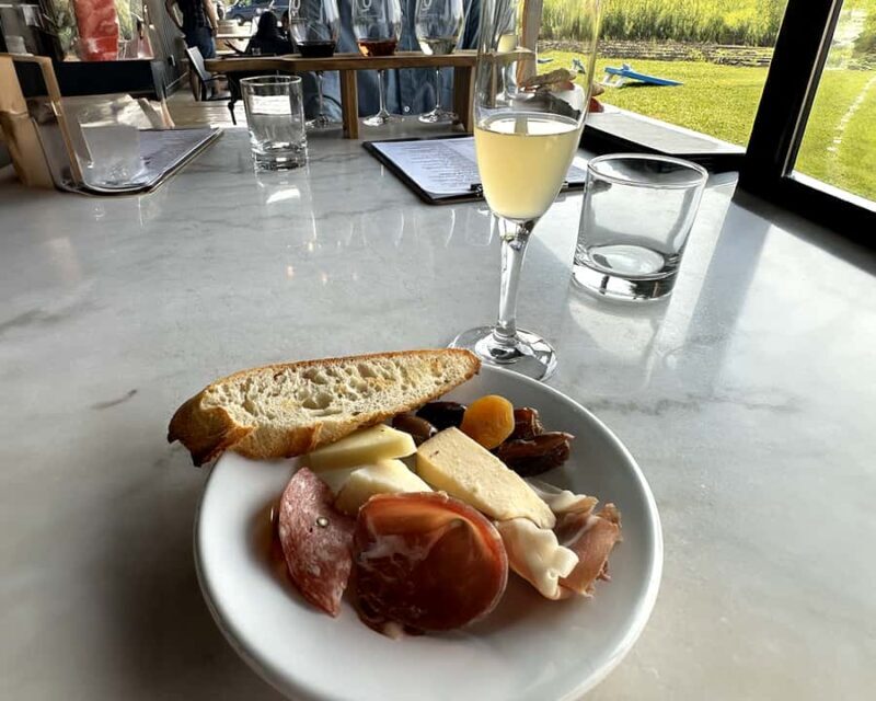 Niagara: Lunch in the Vineyard Experience - Why This Tour Works Well for You