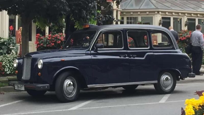 Niagara-on-the-Lake: Private vehicle Wine Tour with Tastings - Key Points