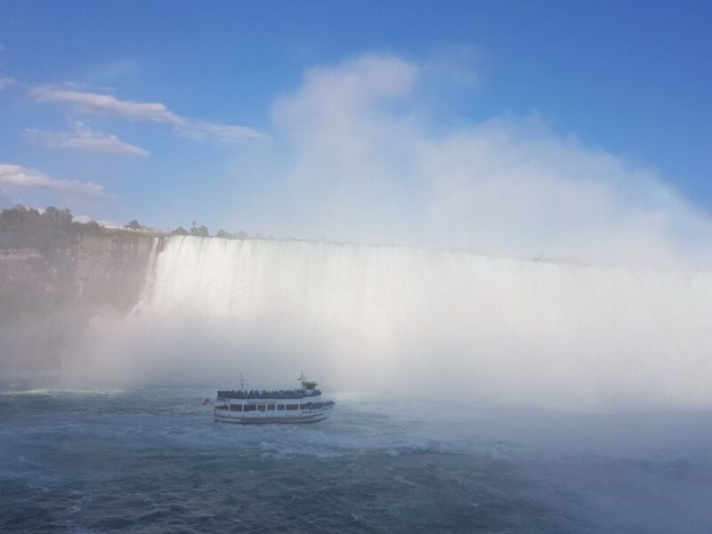 Niagara, USA: Falls Tour & Maid of the Mist with Transport - An In-Depth Look at the Tour Experience