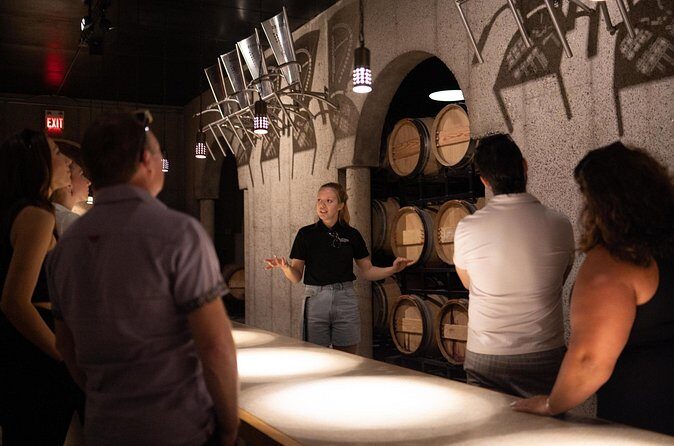 Niagara Wine Tour: Explore 4 Wineries with Tastings Included - Why This Tour Works Well