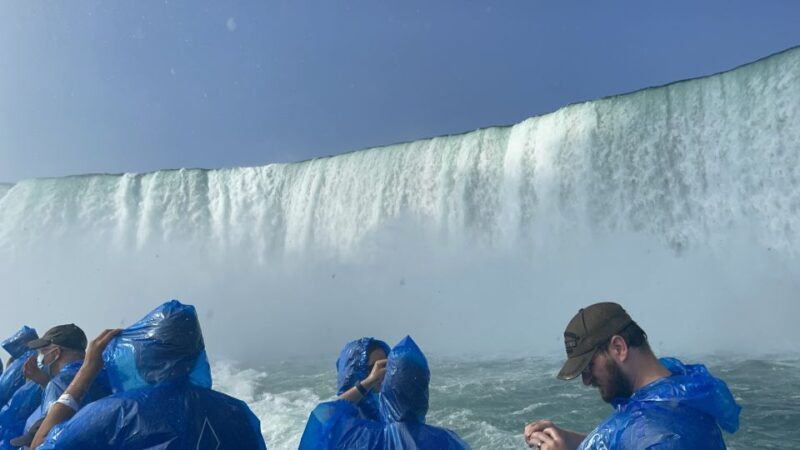 Niagra Falls, USA Side: Boat, Cave and Shuttle pass Tour - FAQ
