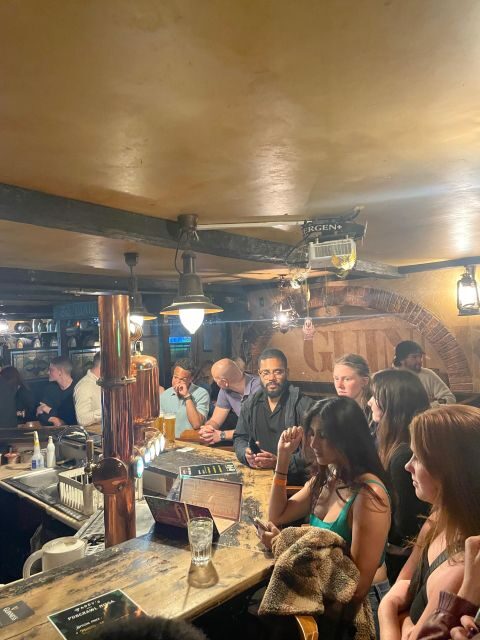 Nice: 4 Bars Party Pub Crawl + VIP Club Entry & 5 Free Shots - Who Would Love This Experience?