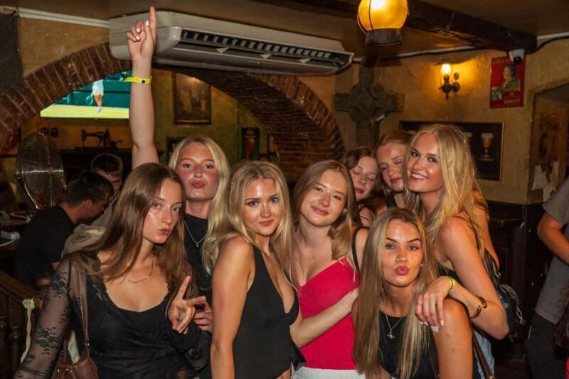 Nice: 4 Bars Party Pub Crawl + VIP Club Entry & 5 Free Shots - Practical Tips & Considerations