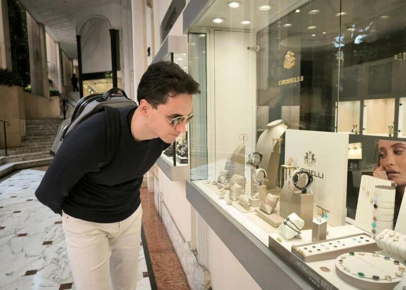 Nice: Monaco Day Trip with Casino, City Tour and F1 circuit - FAQs