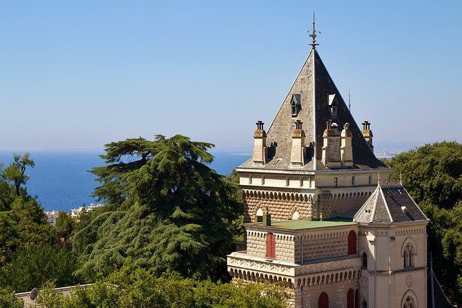 Nice Private Walking Tour With A Professional Guide - The Sum Up