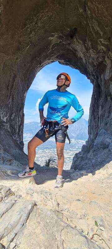 Nido de Aguiluchos: Hiking, rappel and breathtaking photos - The Journey Begins: From Hiking to Climbing