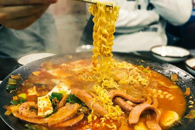 Night Food Tour in Seoul with Traditional and Modern Cuisine - Discover Seoul’s Night Food Scene with a Guided Tour