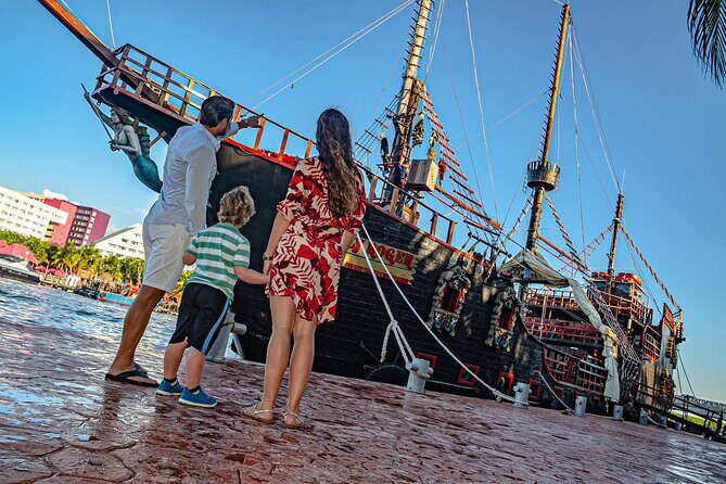 Night Pirate Ship Cruise in Cancún with Show & Lobster Dinner - What to Expect from the Pirate Ship Cruise