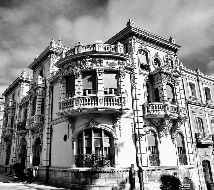 Night tour: Aviles city of crime - Insights from Reviews