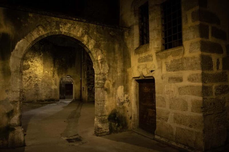 Nighttime guided tour of Chambéry  City of the Dukes of Savoy - Key Points
