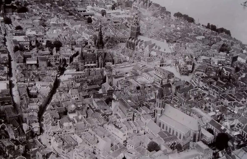 Nijmegen: Historic Hightlights Tour - Contrasts Between Upper and Lower Towns