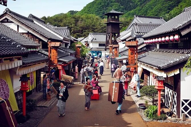 Nikko Sightseeing Private 10 Hours Tour English Speaking Driver - Scenic Time at Lake Chuzenji
