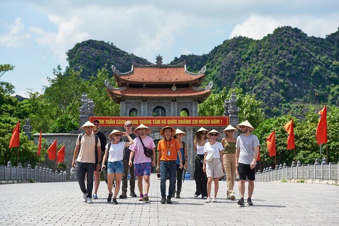 Ninh Binh Day Trip: Hoa Lu-Trang An/Tam Coc-Mua Cave-Cycling-Boat - What Makes This Tour Stand Out