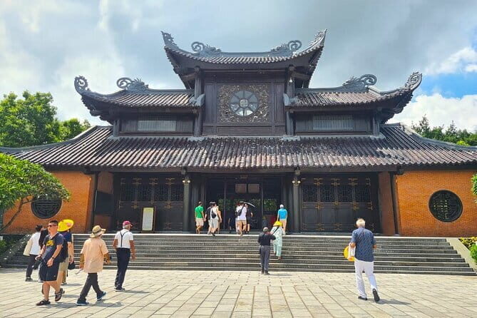 Ninh Binh Exploration: Bai Dinh Pagoda, Trang An, Boat, Mua Caves - Practical Details and What You Should Know