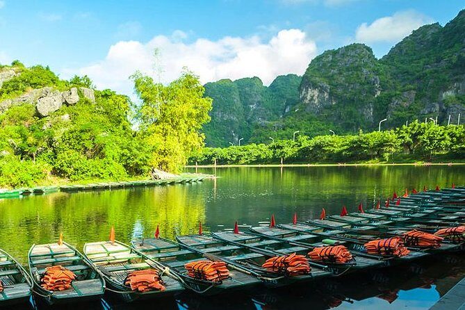 Ninh Binh Full Day Tour: Bai Dinh Pagoda - Trang An - Mua Cave - An In-Depth Look at the Ninh Binh Full Day Tour