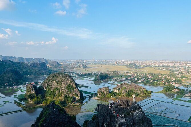Ninh Binh Full-Day Tour from Hanoi: Hoa Lu, Tam Coc, Mua Caves - Who Is This Tour Best For?