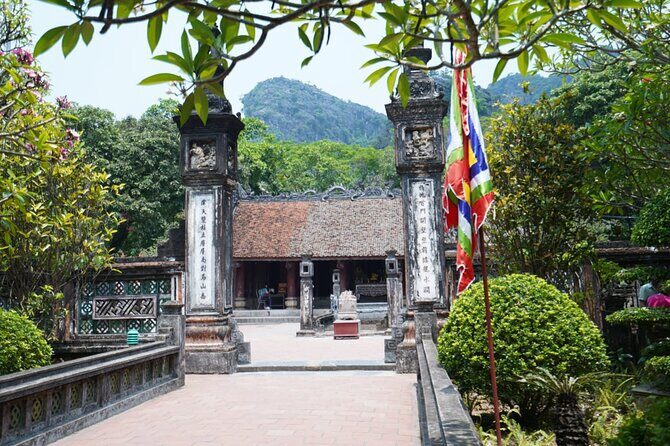 Ninh Binh Full Day Tour with Hoa Lu, Tam Coc and Mua Cave - An In-Depth Look at the Ninh Binh Full-Day Tour