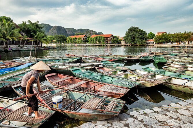 Ninh Binh Group Tour of 11 from Hanoi via Mua Cave Tam Coc Hoa Lu - The Activities: What You Will Love