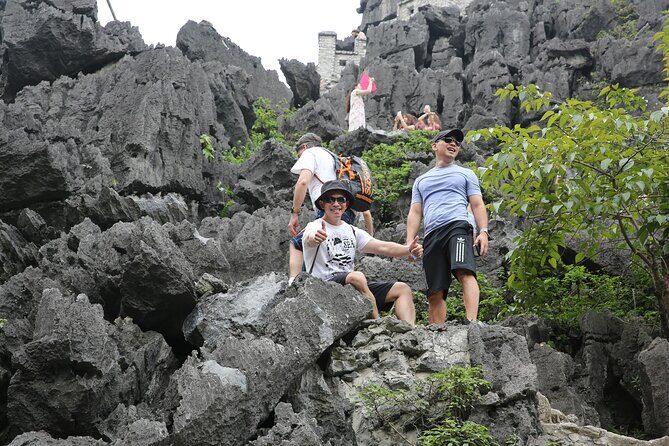 Ninh Binh luxury Day trip to Mua Cave, Tam Coc, Bich Dong, Boat & Bike - Who Would Love This Tour?