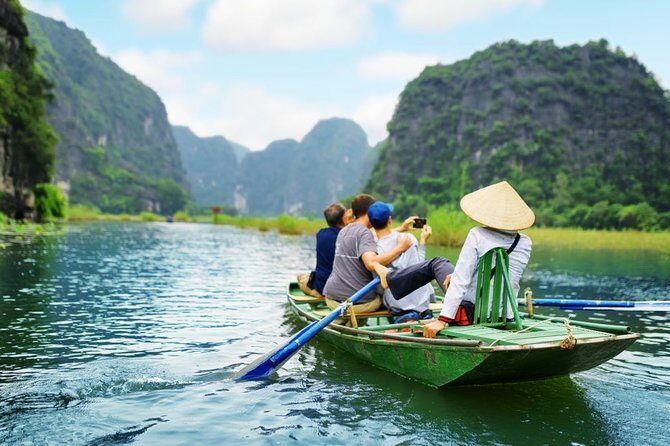 Ninh Binh Private Tour : Hoa Lu Citadel - Tam Coc Boat Trip - Bich Dong Pagoda - Exploring the Itinerary in Detail