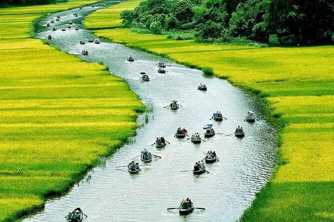 Ninh Binh Private Tour : Hoa Lu Citadel - Tam Coc Boat Trip - Bich Dong Pagoda - Visiting Hoa Lu Ancient Capital