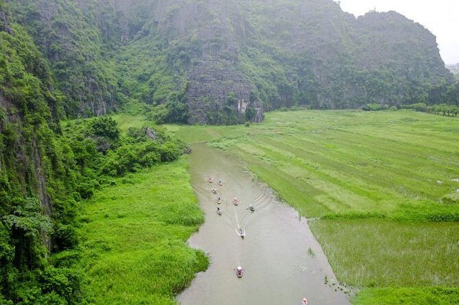 Ninh Binh Private Tour : Hoa Lu Citadel - Tam Coc Boat Trip - Bich Dong Pagoda - Lunch at a Local Restaurant