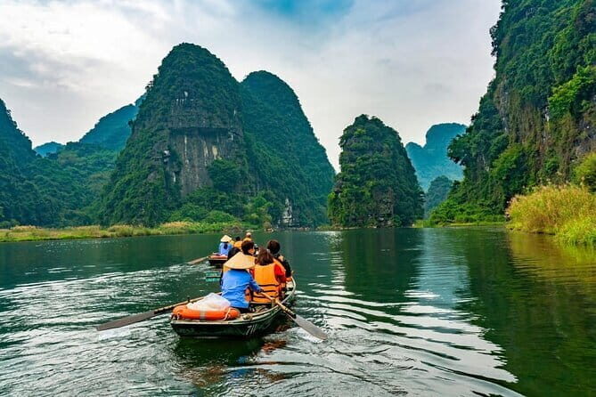 Ninh Binh Trang An Bai Dinh and Mua Cave Trip From Hanoi - Key Points