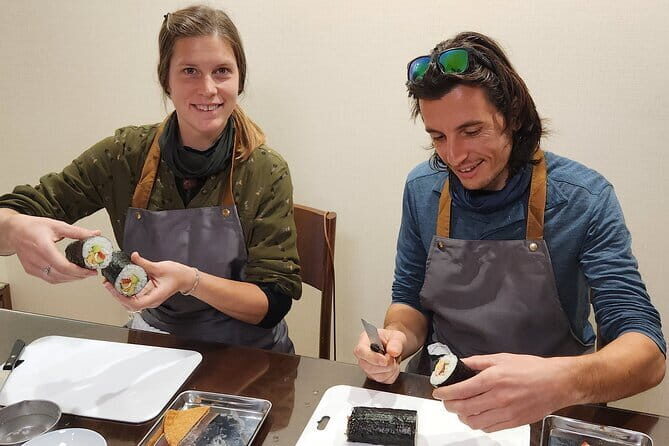 Nishiki Market, Private Sushi class & Sake Tasting in Townhouse - An In-Depth Look at the Tour Experience