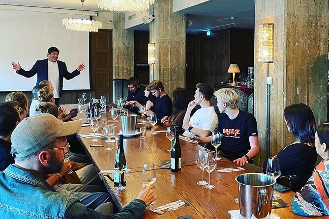 Non-Alcoholic Wine Tasting with an Expert - A Detailed Look at the Experience