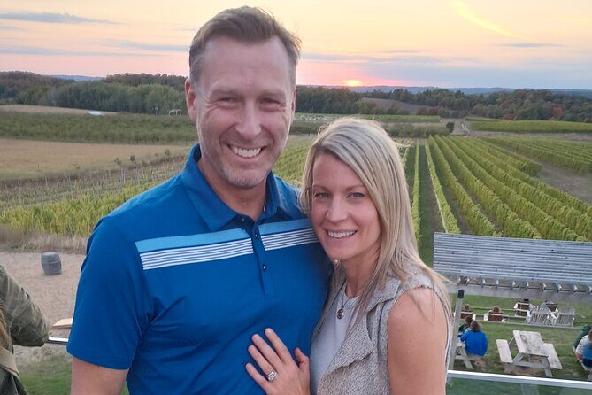 NON BUS Traverse City Old Mission Peninsula Private Wine Tour - Key Points