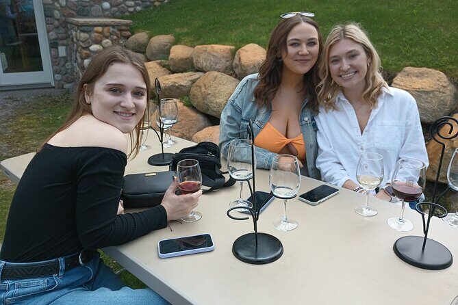 NON BUS Traverse City Singles Mingle Sunset Wine Distillery Tour - Exploring the NON BUS Traverse City Singles Mingle Sunset Wine Distillery Tour