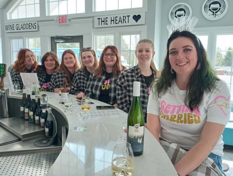 NON BUS VIP Cadillac Escalade Old Mission Traverse Wine Tour - An Overview of the Experience