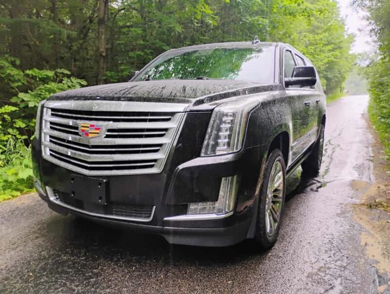 NON BUS VIP Cadillac Escalade Old Mission Traverse Wine Tour - The Luxury Transportation and Its Impact