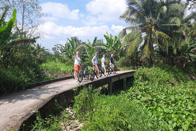 Non touristy - Lunch at Local House - A Day to Mekong with Biking - Key Points