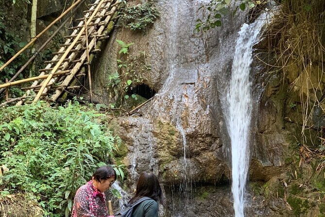Nong khiaw, 1Day Muang Ngoy Waterfall, Local Village and Kayaking - Exploring Muang Ngoy: History Cave and Phanoi Viewpoint
