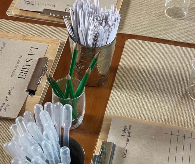 Normandy - Cherbourg : Custom Perfume Workshop - Key Points