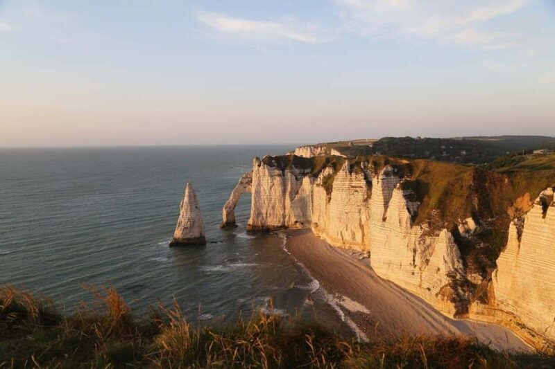 Normandy: Étretat Cliffs Private Guided Tour - Key Points