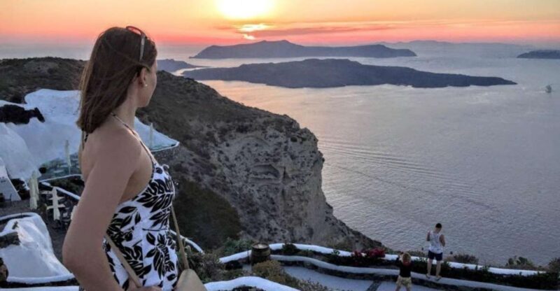 North Santorini: Private Tour with Oia Sunset by Natives - An Introduction to the Tour