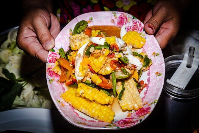 Northern Flavours Chiang Mai Food Tour with 15+ Tastings - Key Points