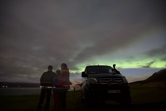 Northern Lights Classic Tour from Akureyri - The Guide Experience