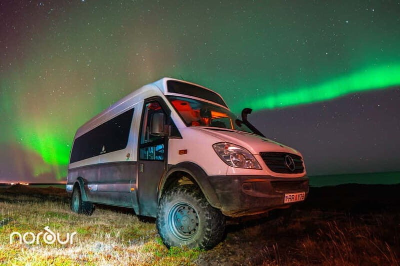 Northern Lights & Hot Choco: Private 4x4 Tour from Reykjavik - Comfort and Practical Details
