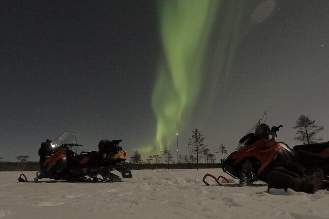 Northern Lights Night by Snowmobile (private tour) - Key Points
