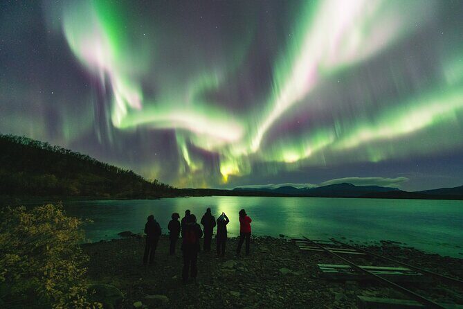 Northern Lights Photo Expedition Dinner Included from Abisko - Who Is This Tour Best For?