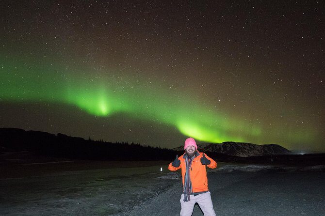 Northern Lights Small-Group Tour From Reykjavik with Hot Drink - The Small-Group Advantage