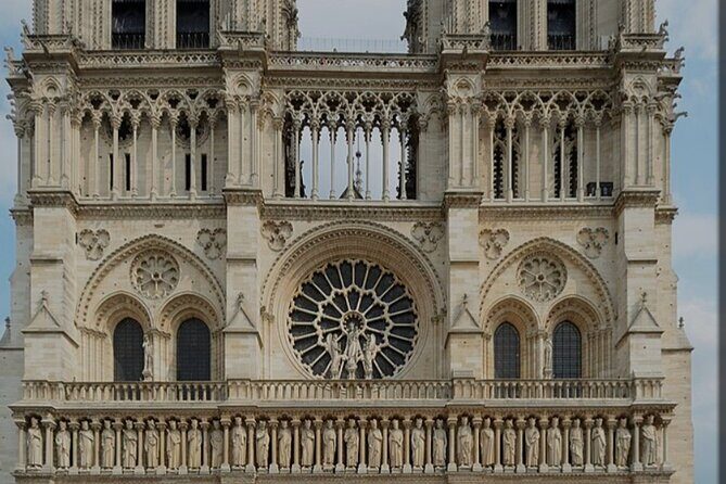 Notre Dame Area Guided Tour with Experienced Guide - Who Is This Tour Best For?