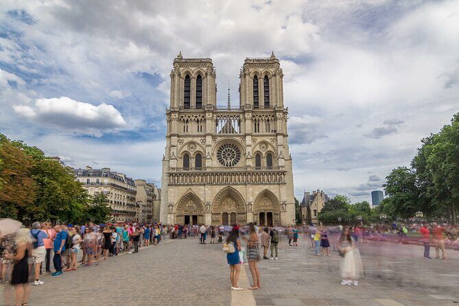 Notre Dame Cathedral Exterior Guided Walking Tour - Who Should Consider This Tour?