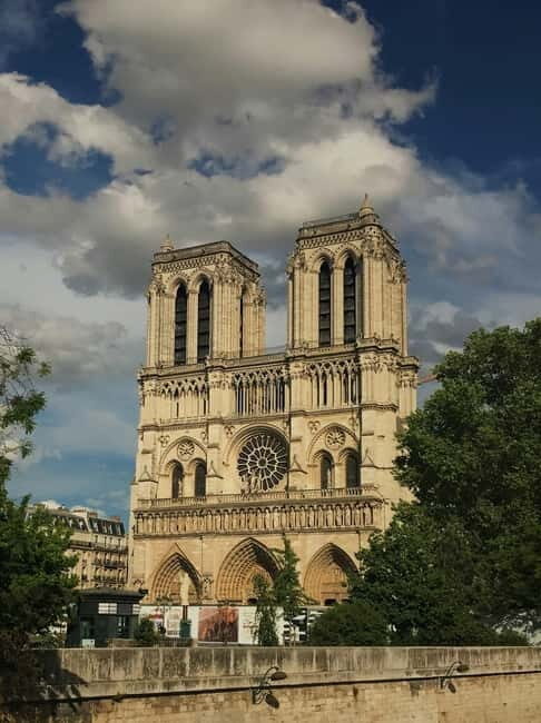 Notre Dame Interior Guided Tour with Entrance Included - What You’ll See and Learn