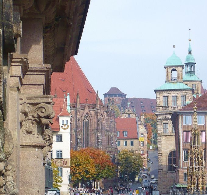 Nuremberg 2-Hour Old Town Highlights Walking Tour in English - Key Points